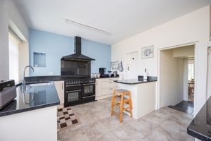 Kitchen- click for photo gallery